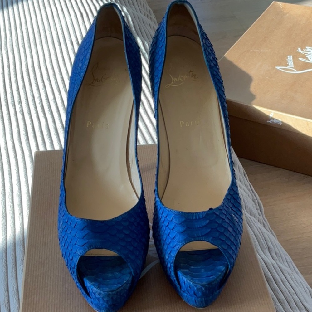 Christian Louboutin Royal Blue Altadama 140 Heels